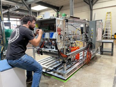 Electrician jobs abroad